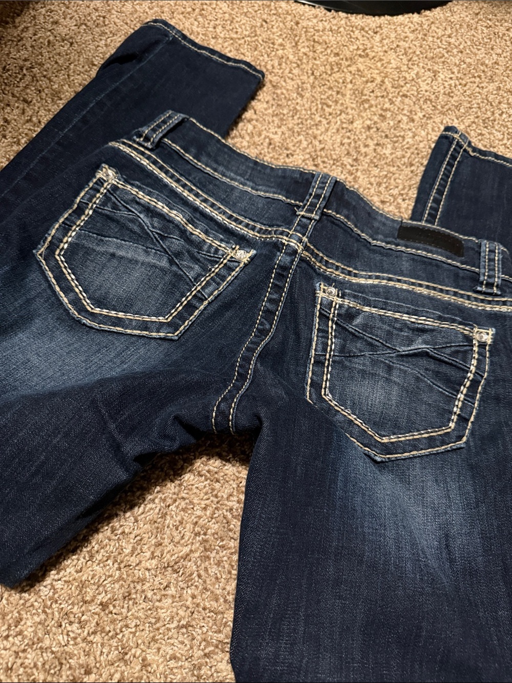 Daytrip Virgo Ankle Skinny jeans, dark wash w/faux rhinestone accents (27) EUC!
